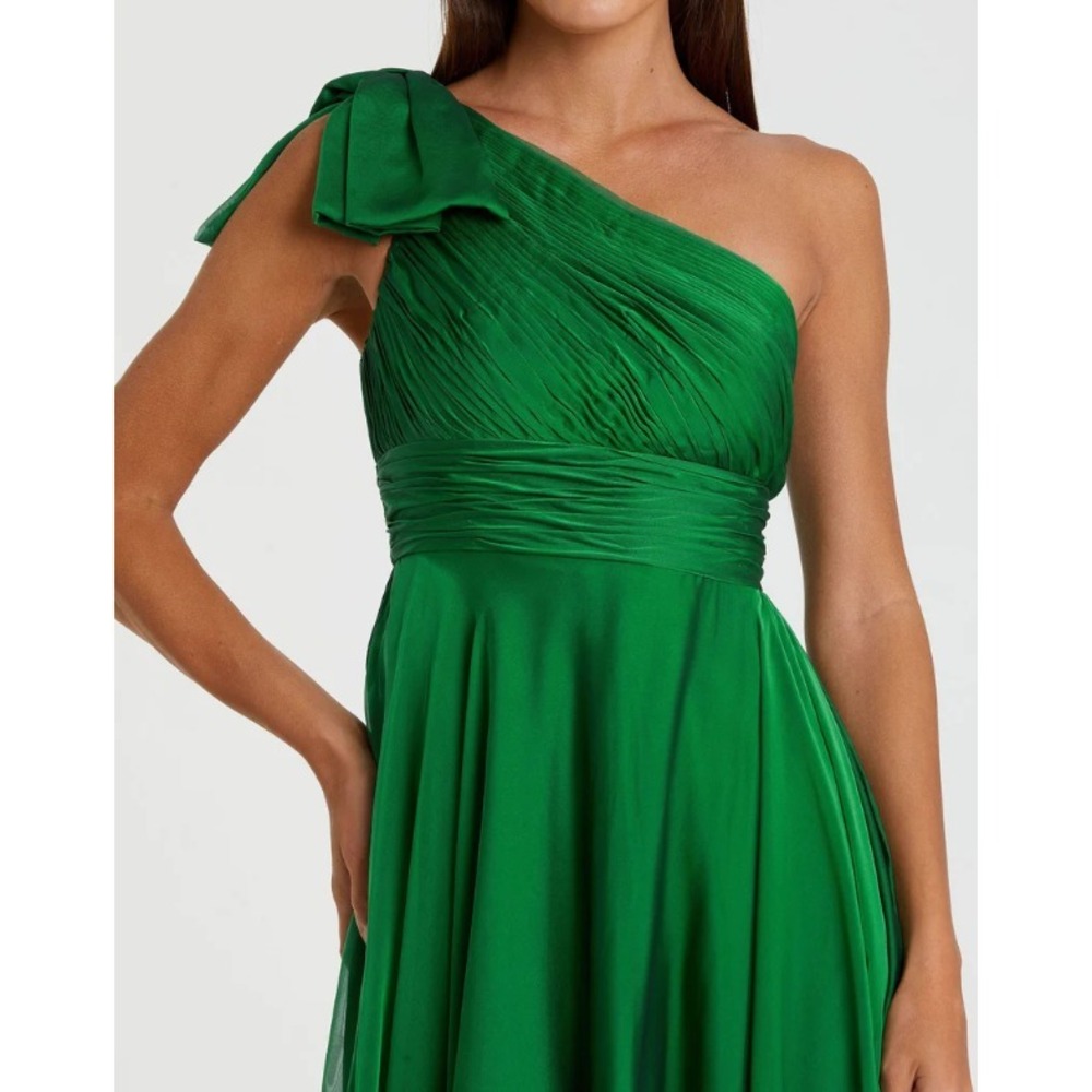 Mac Duggal 67476 Evening Dress Kelly Green Ruching One Shoulder Bow Chiffon Gown